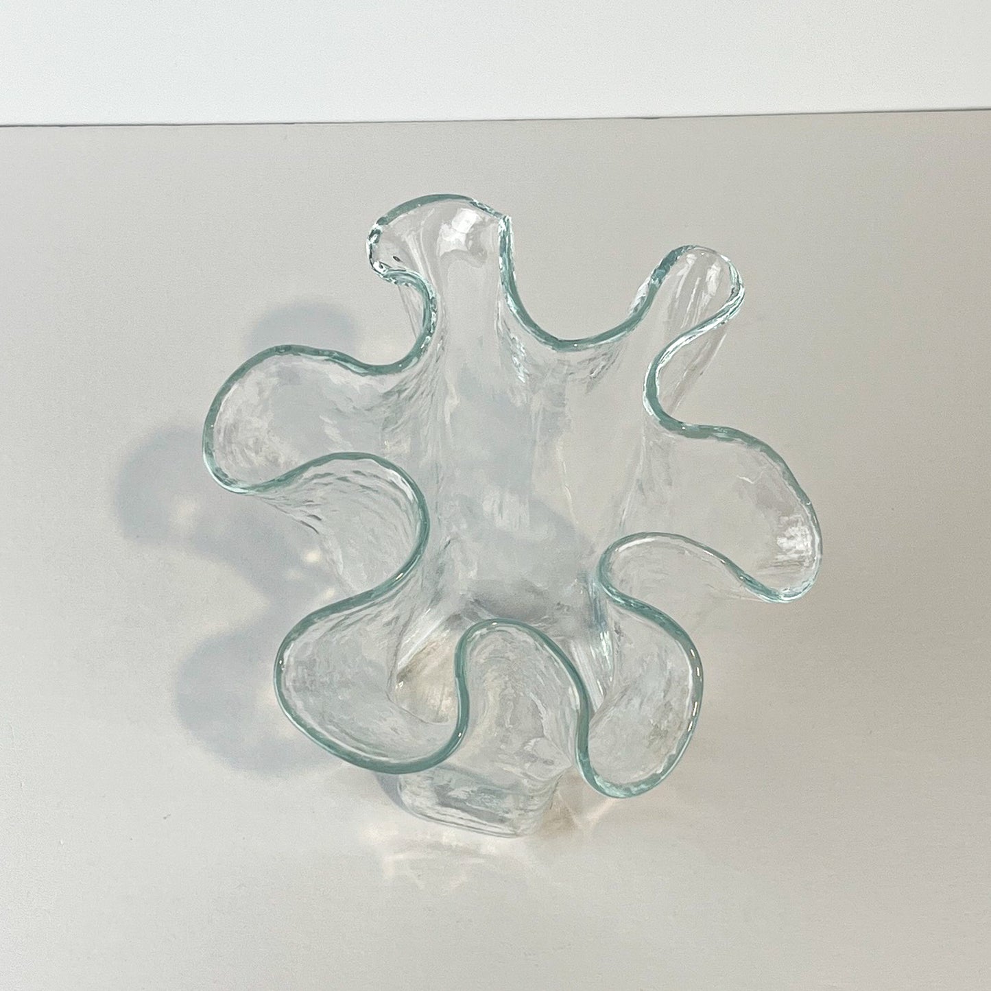 Muurla of Finland Art Glass Handkerchief Vase