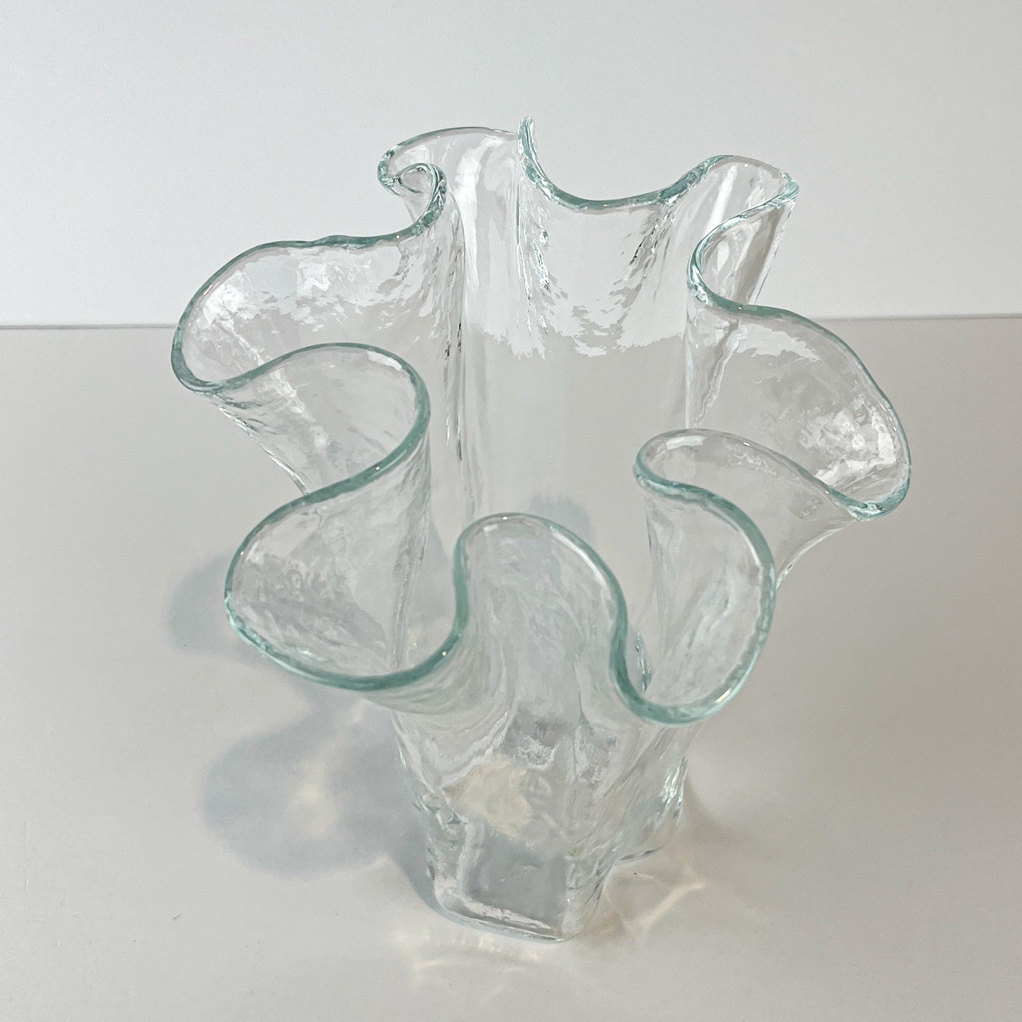 Muurla of Finland Art Glass Handkerchief Vase