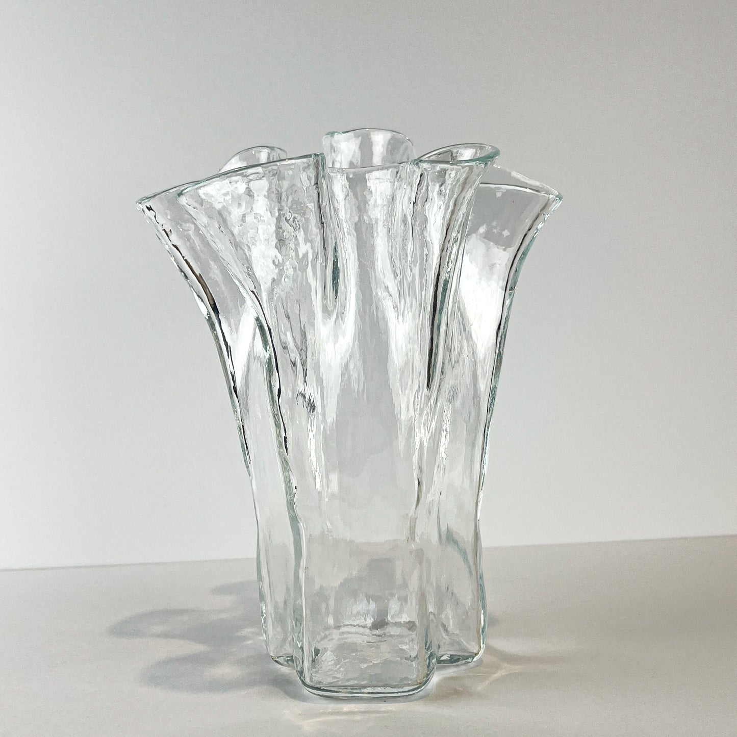 Muurla of Finland Art Glass Handkerchief Vase